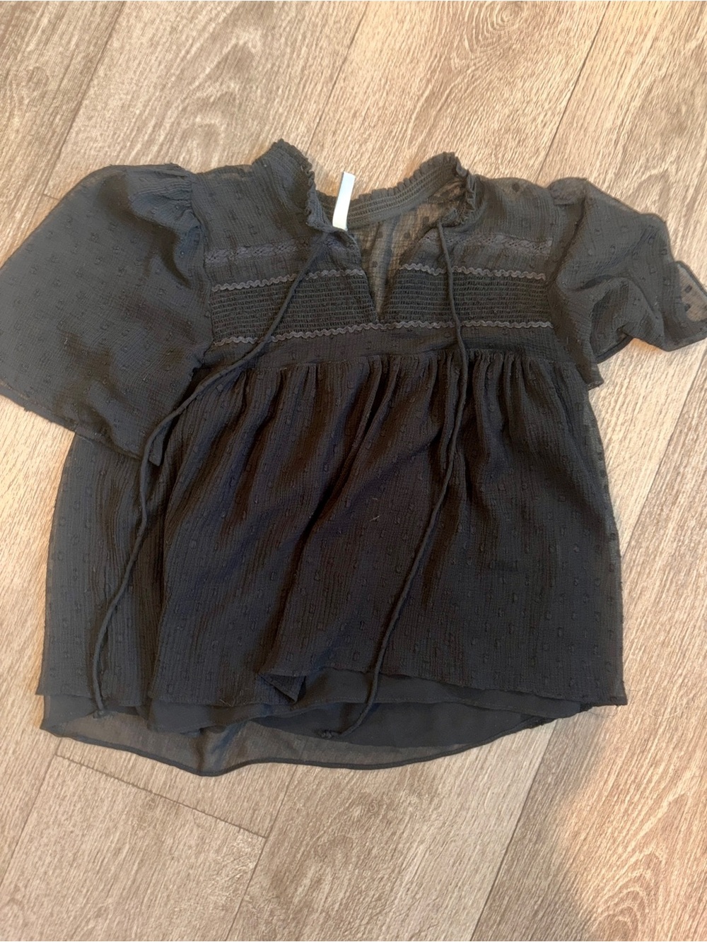 Zara Black Short Puff-Sleeve Peasant Blouse